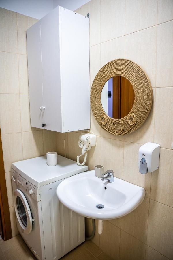 Vibe Studio Apartment ティラナ エクステリア 写真